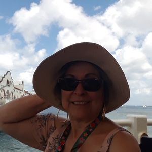 Meet your Posher, Rita